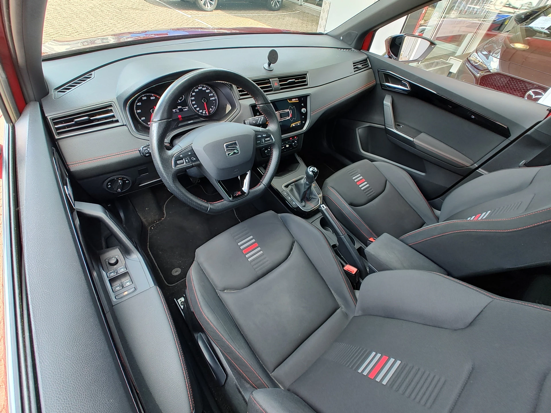 Hoofdafbeelding SEAT Arona