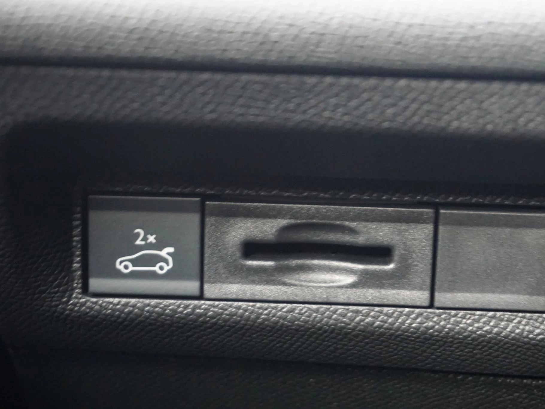 Hoofdafbeelding Peugeot 408