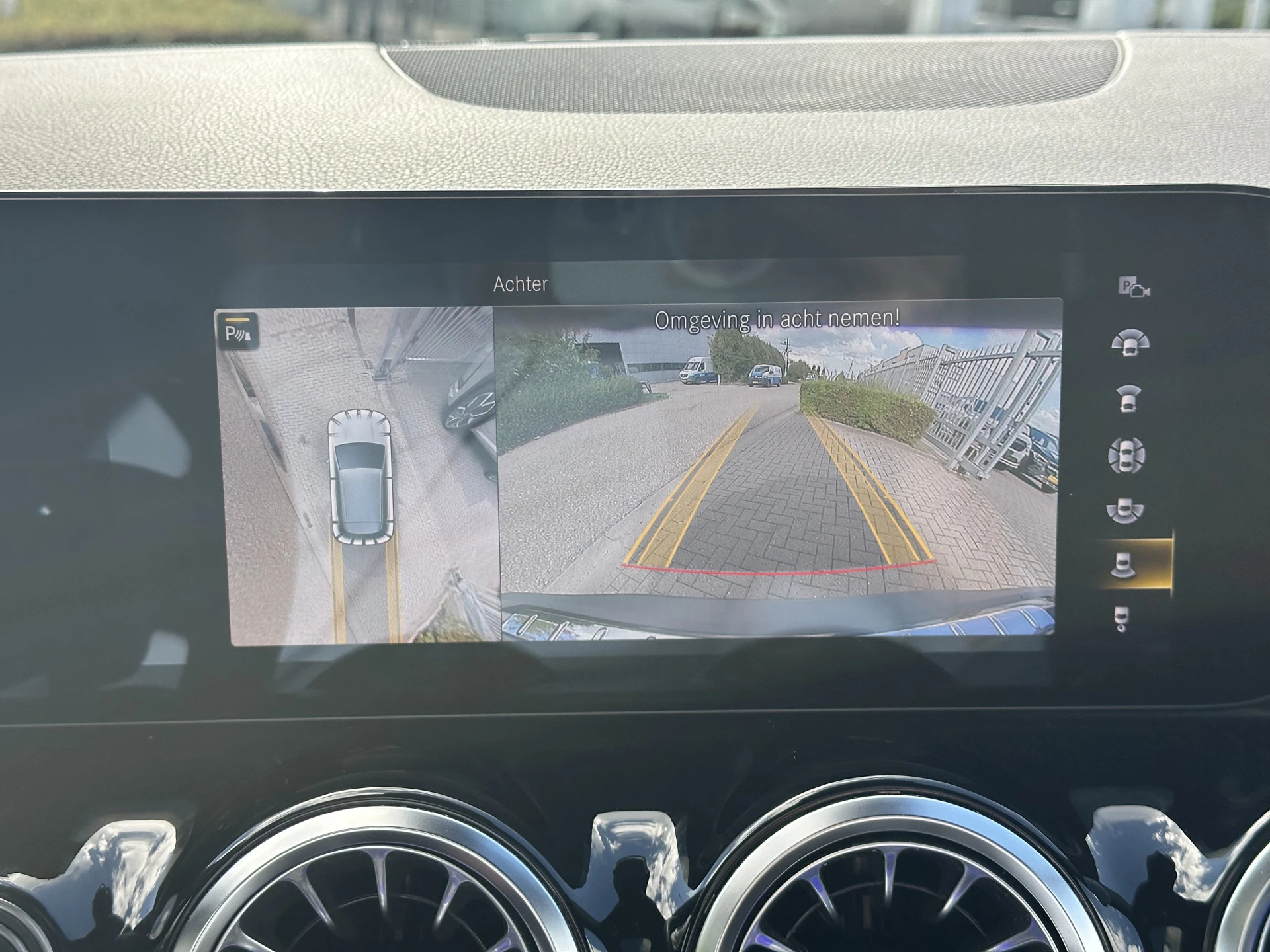 Hoofdafbeelding Mercedes-Benz EQA