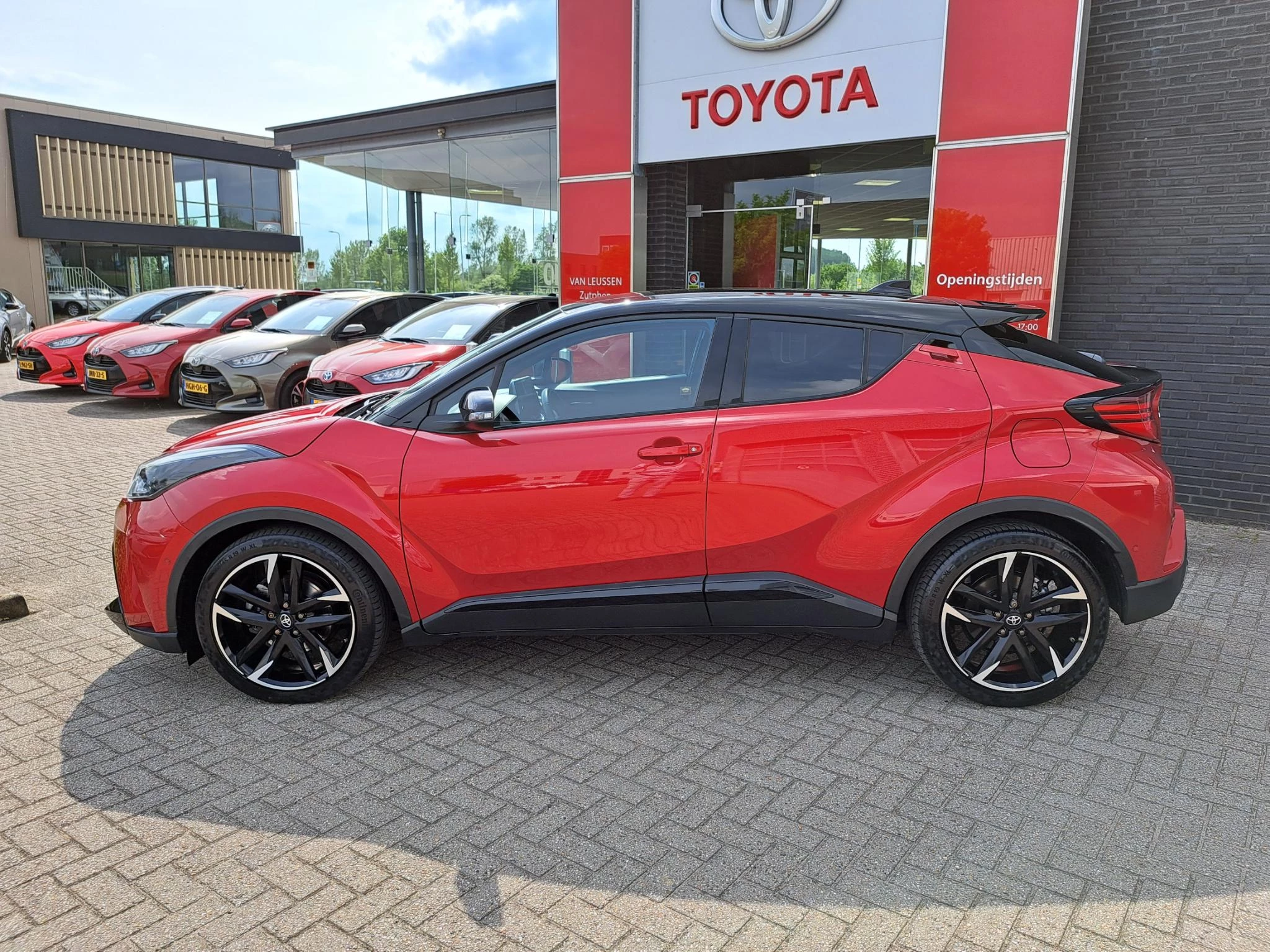 Hoofdafbeelding Toyota C-HR
