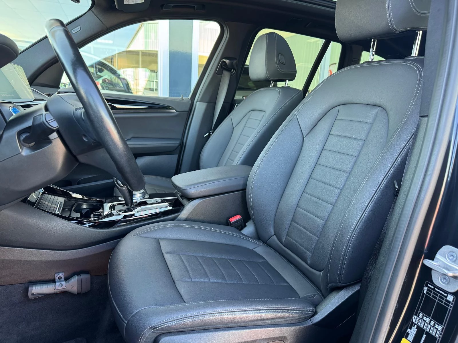 Hoofdafbeelding BMW iX3
