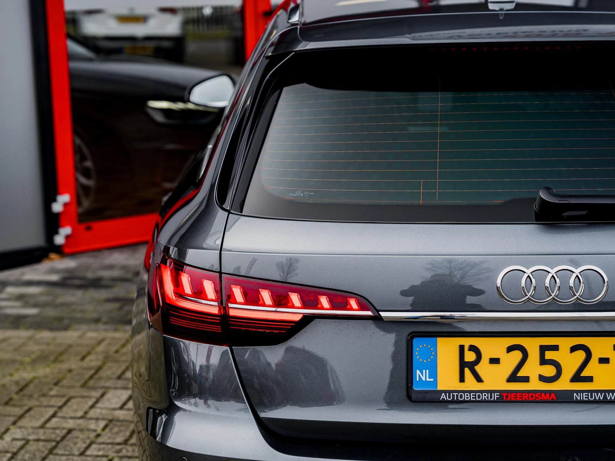 Hoofdafbeelding Audi A4