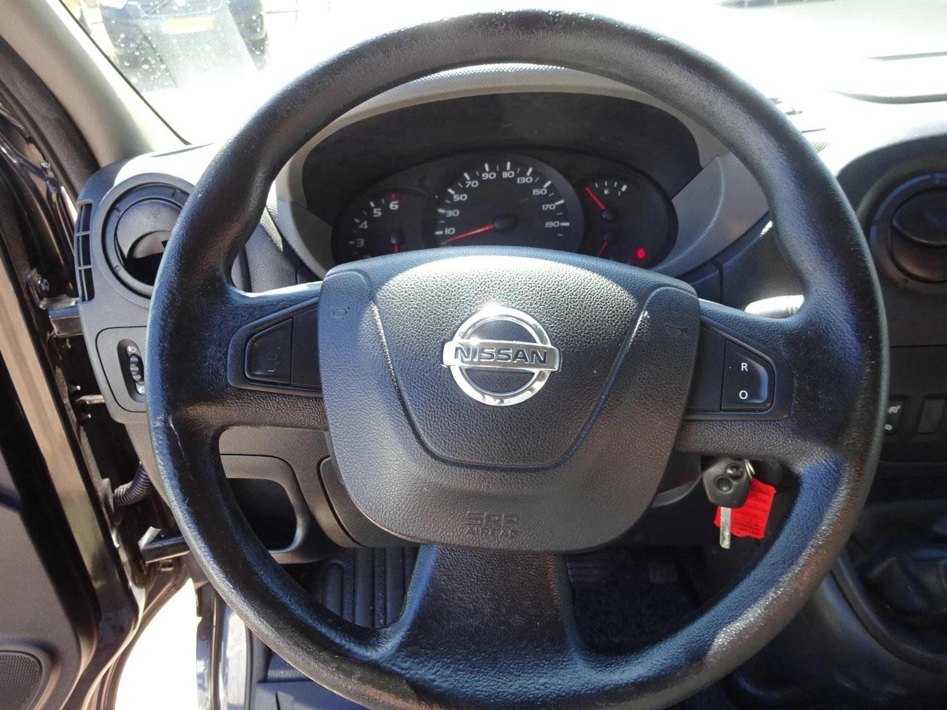 Hoofdafbeelding Nissan NV400