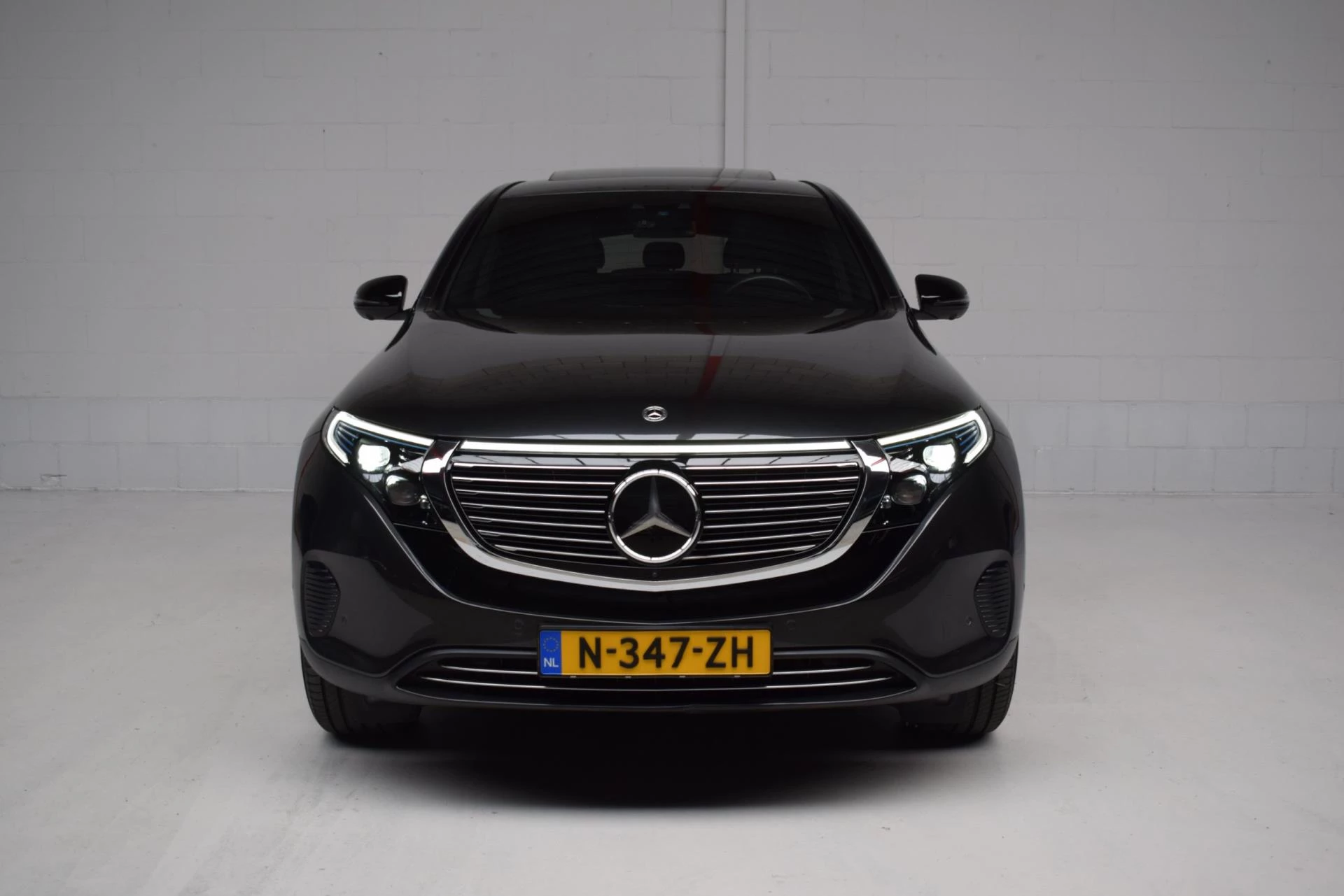 Hoofdafbeelding Mercedes-Benz EQC
