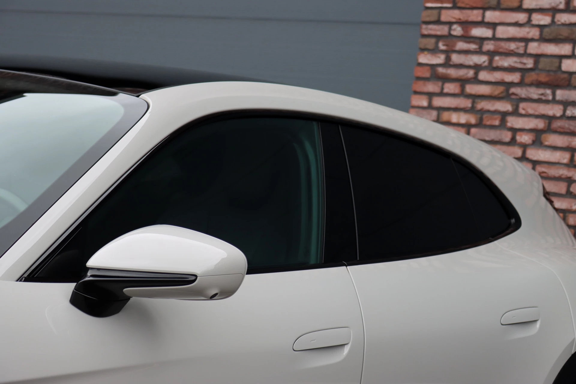 Hoofdafbeelding Porsche Taycan