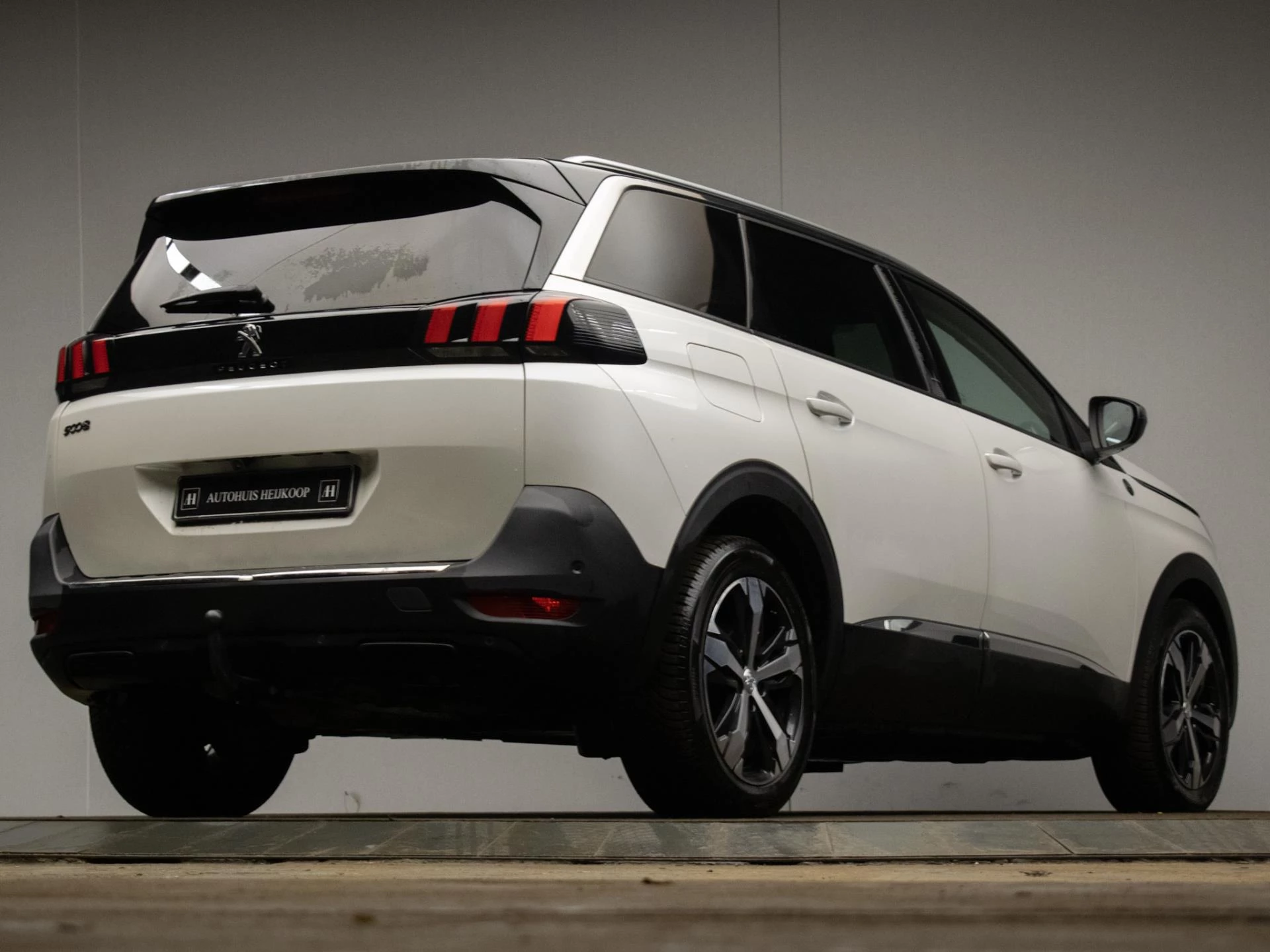 Hoofdafbeelding Peugeot 5008