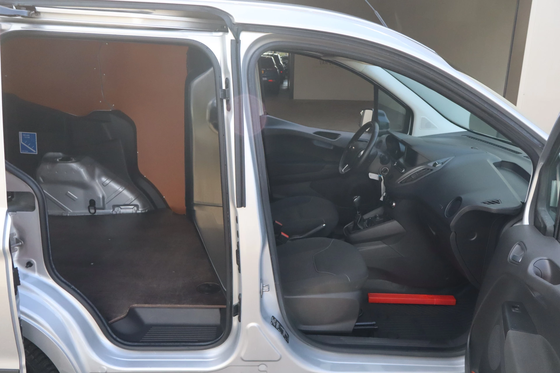 Hoofdafbeelding Ford Transit Courier