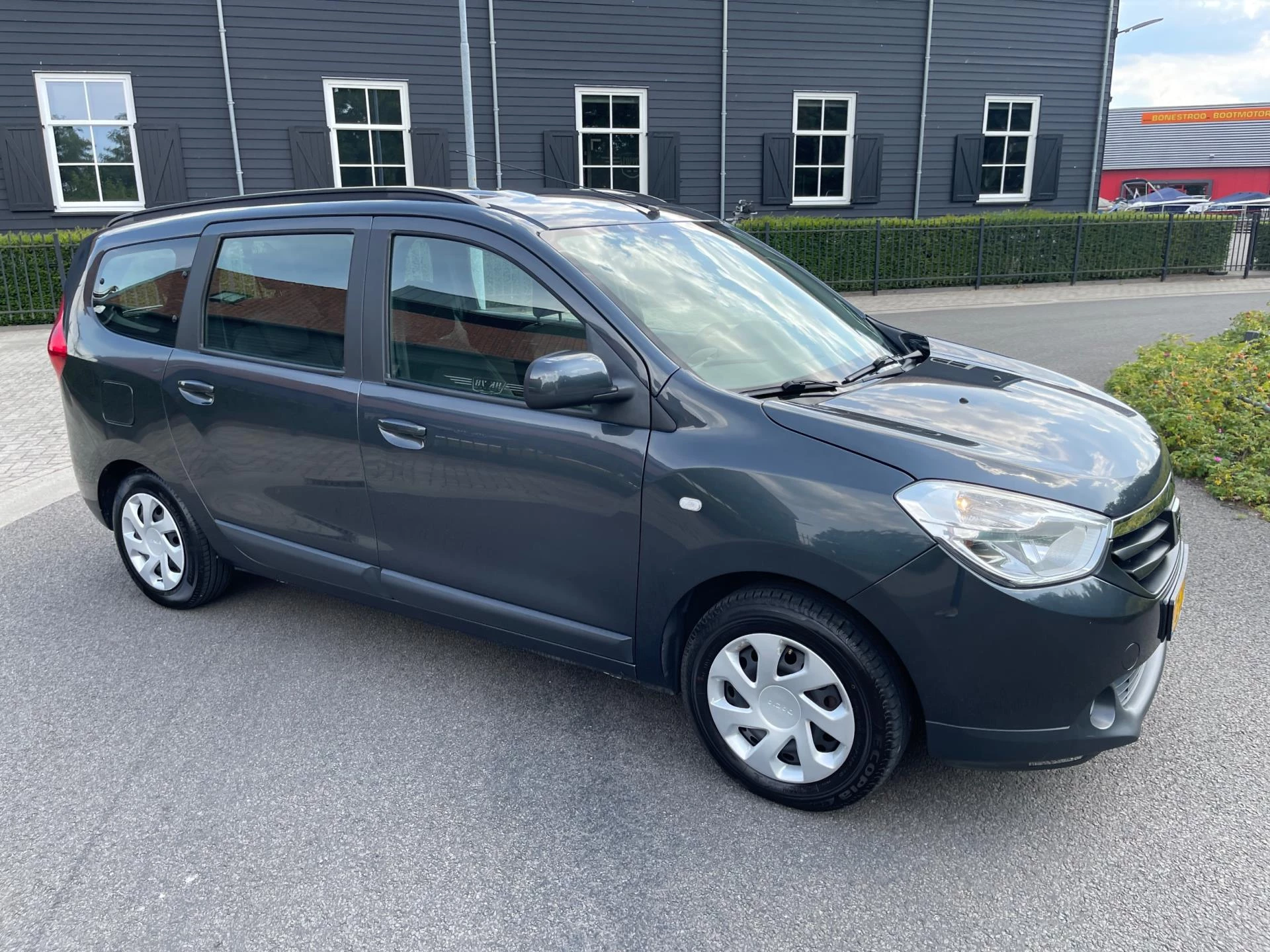 Hoofdafbeelding Dacia Lodgy