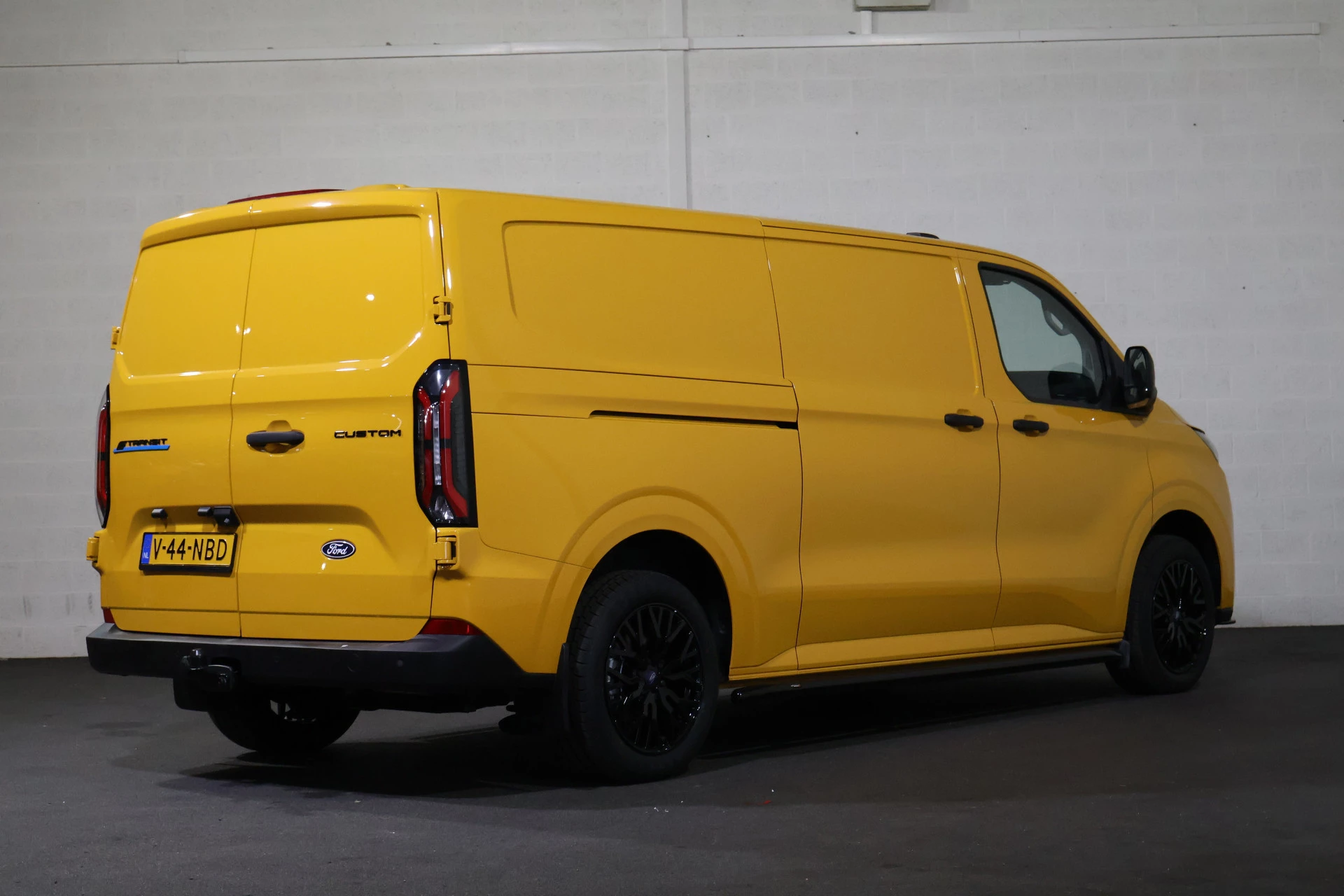 Hoofdafbeelding Ford E-Transit Custom