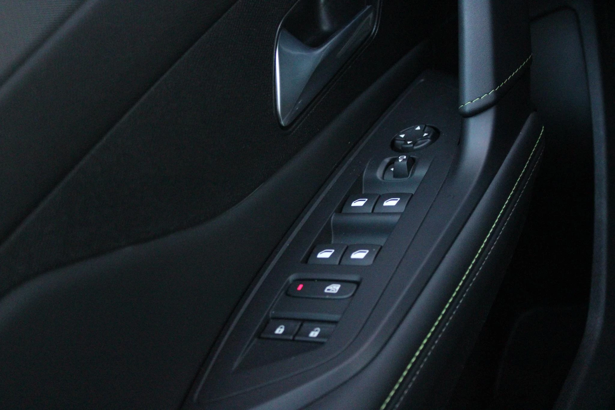 Hoofdafbeelding Peugeot 408