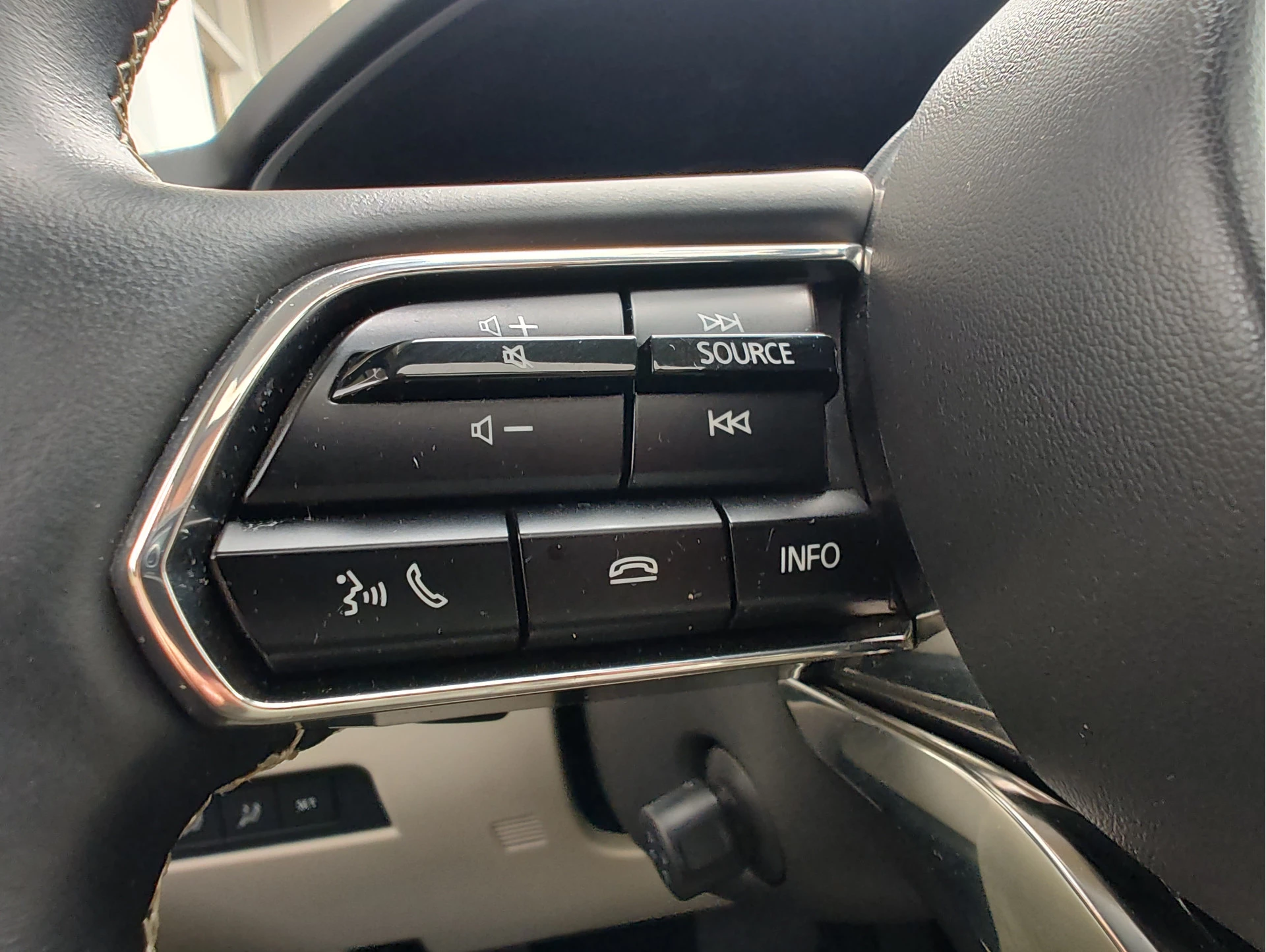 Hoofdafbeelding Mazda CX-60