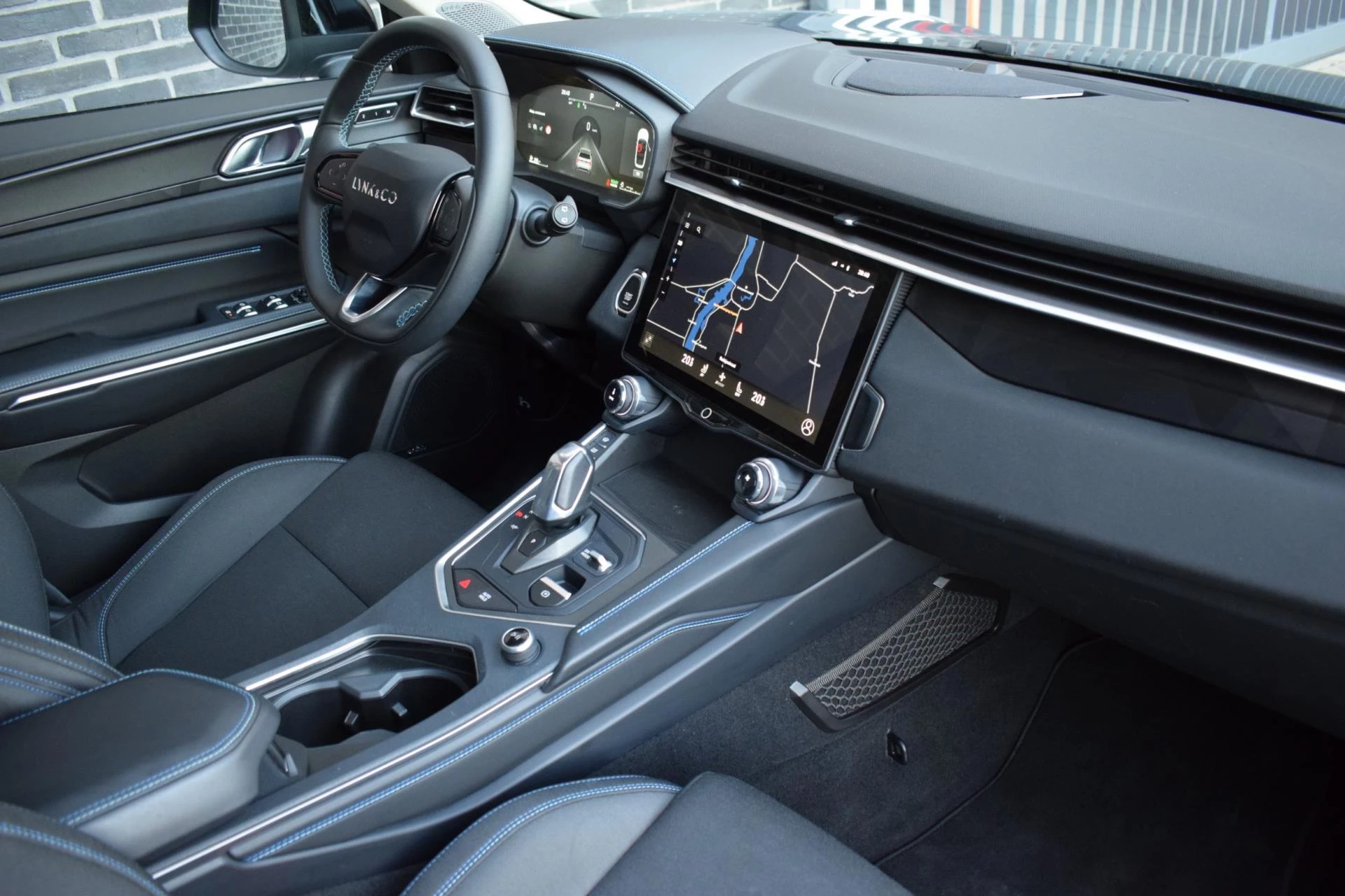 Hoofdafbeelding Lynk & Co 01