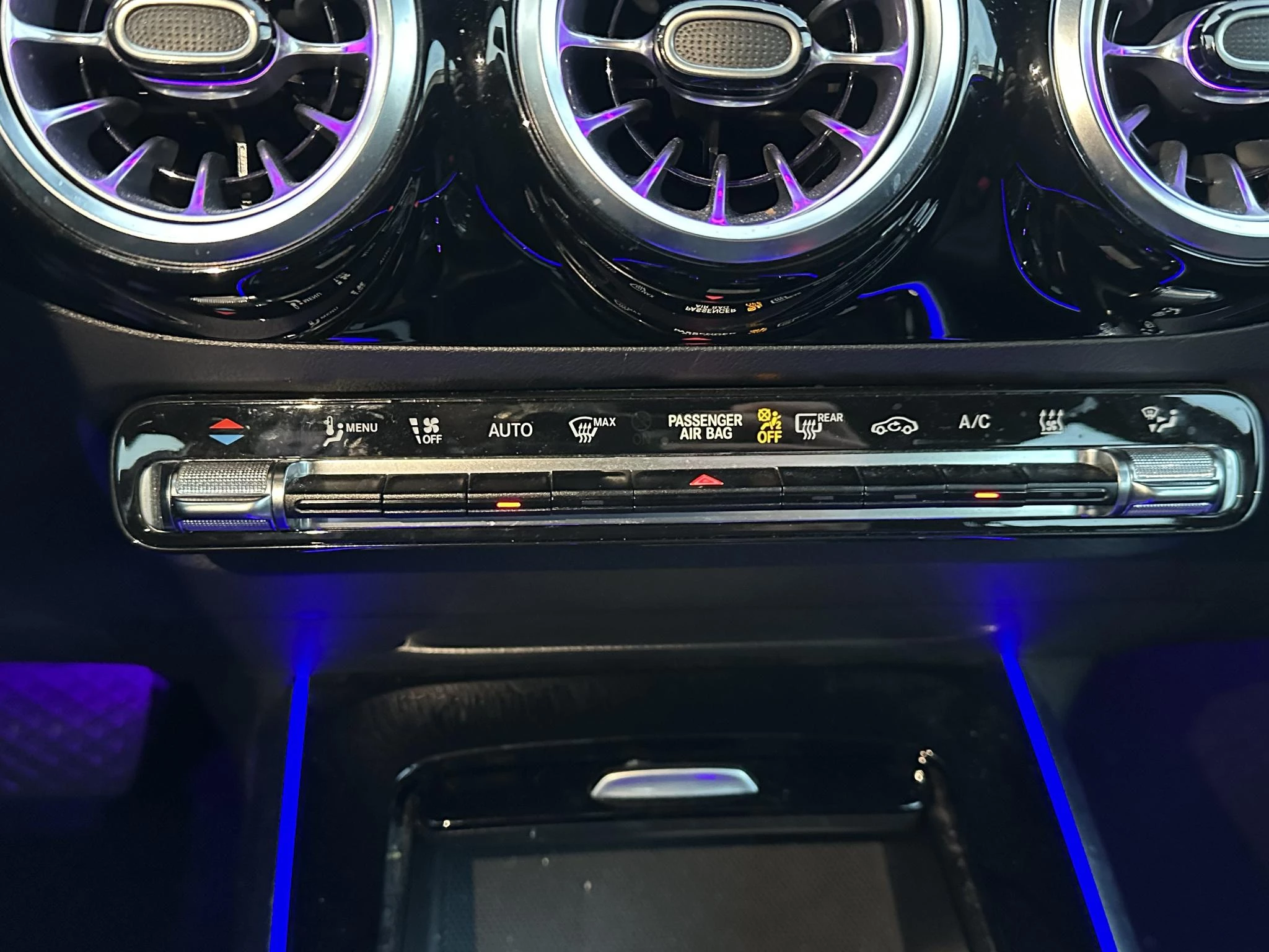 Hoofdafbeelding Mercedes-Benz EQA