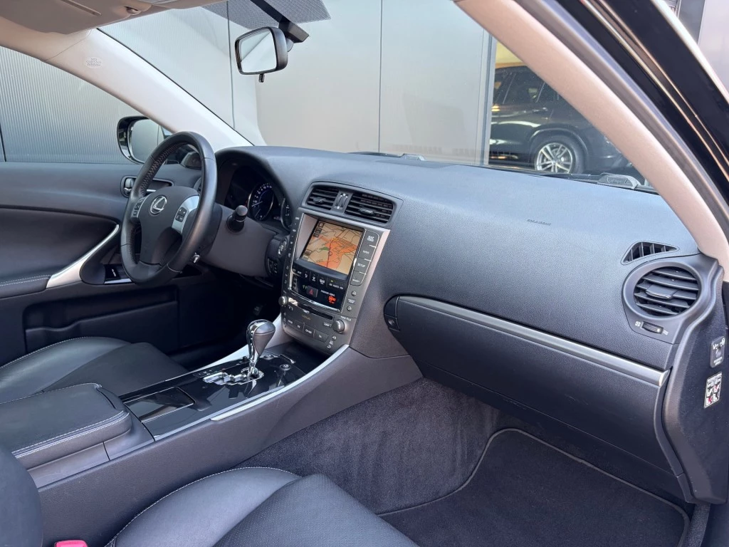 Hoofdafbeelding Lexus IS
