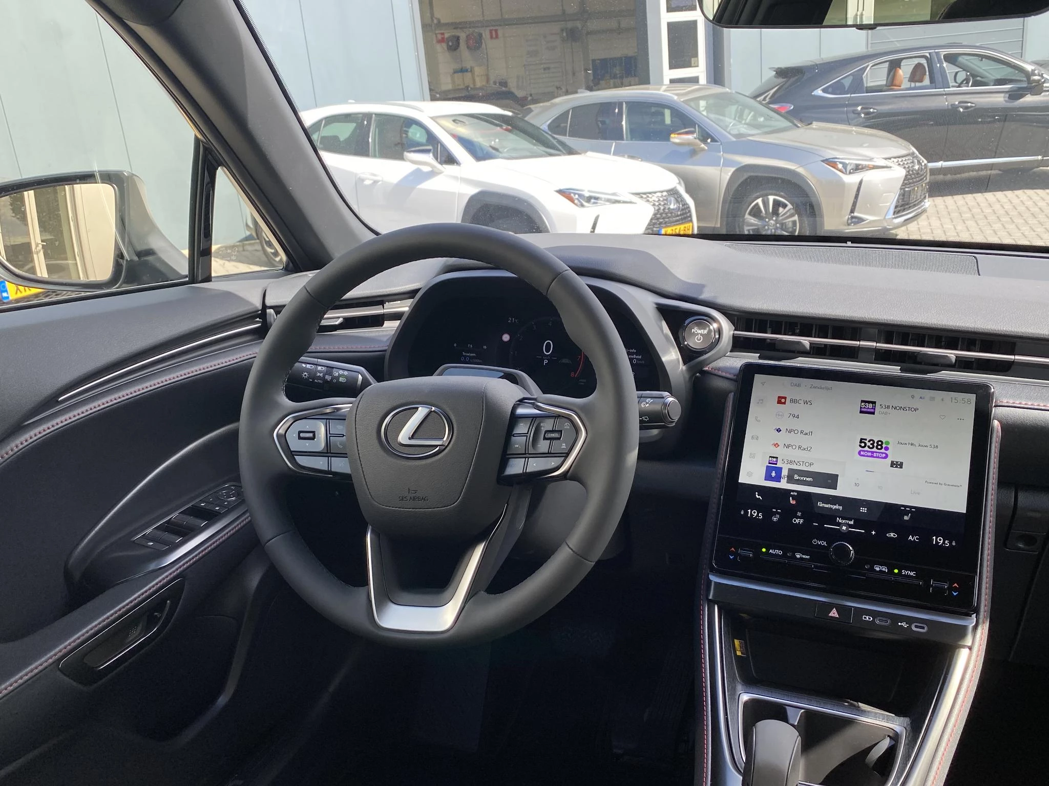 Hoofdafbeelding Lexus LBX