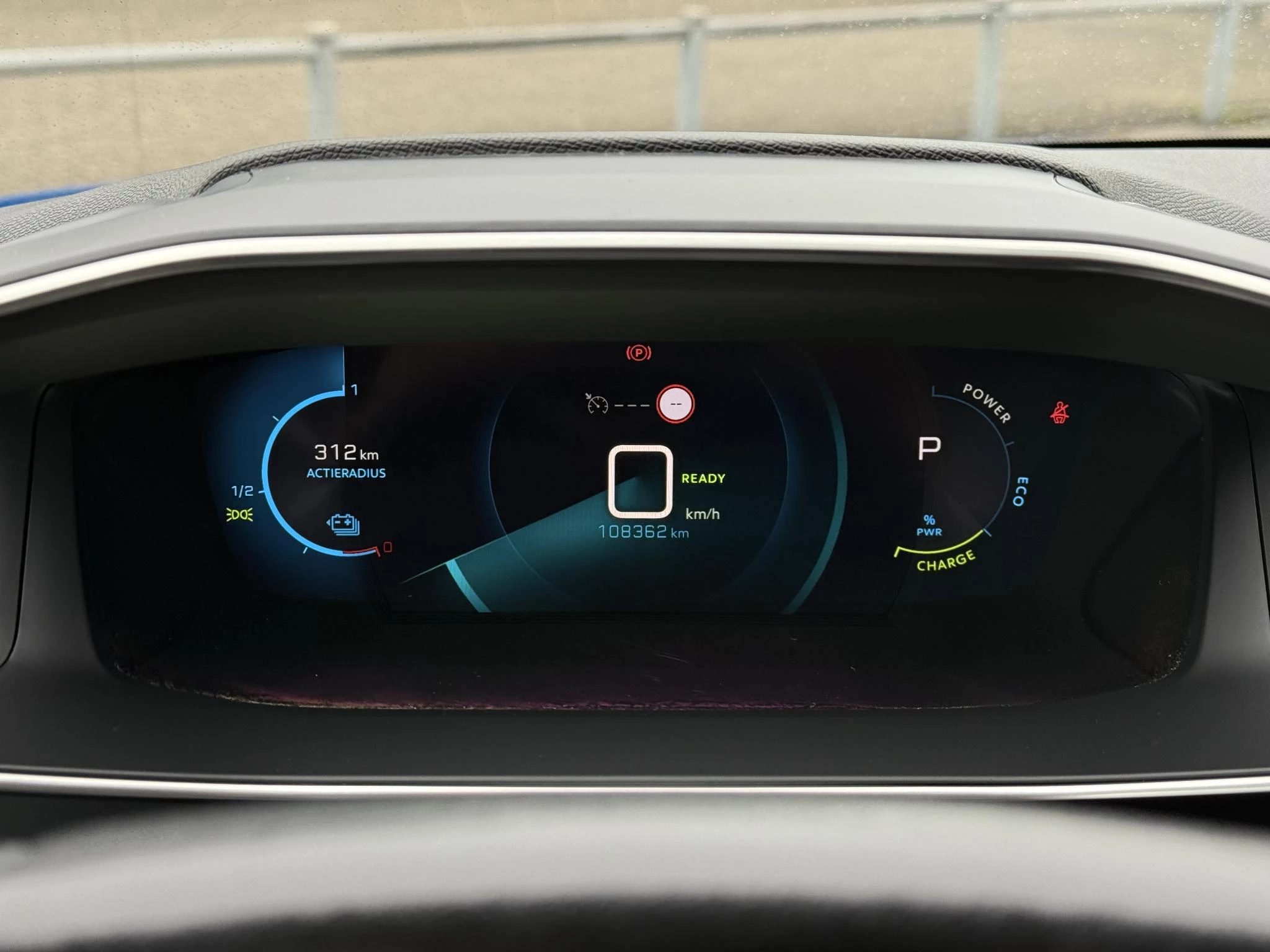 Hoofdafbeelding Peugeot e-208