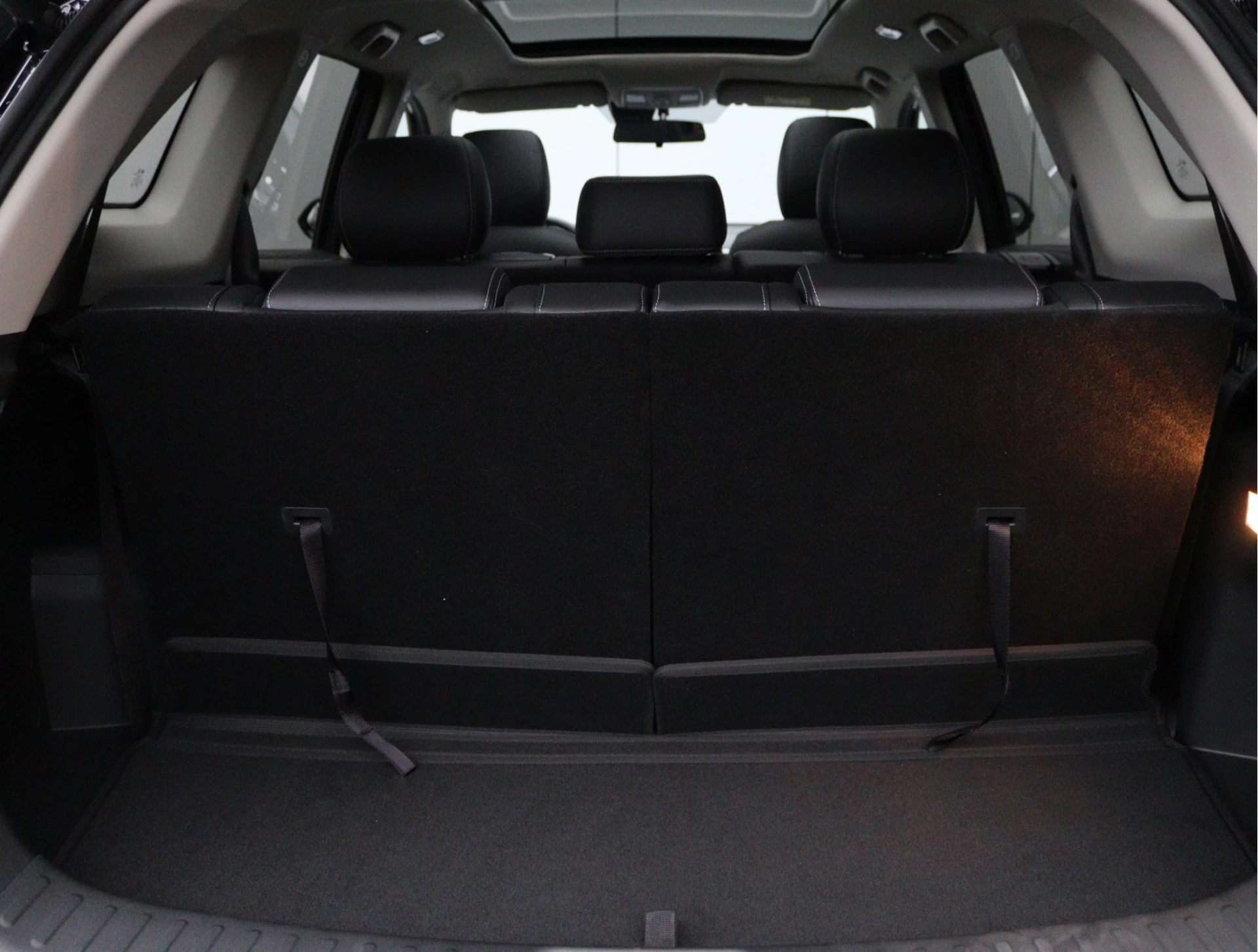 Hoofdafbeelding DFSK E5 PHEV