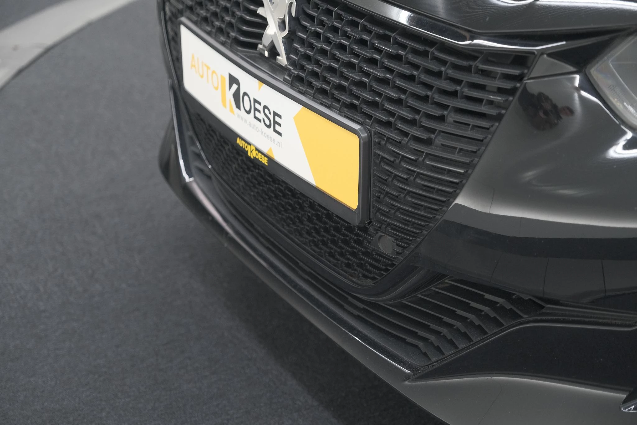 Hoofdafbeelding Peugeot e-208