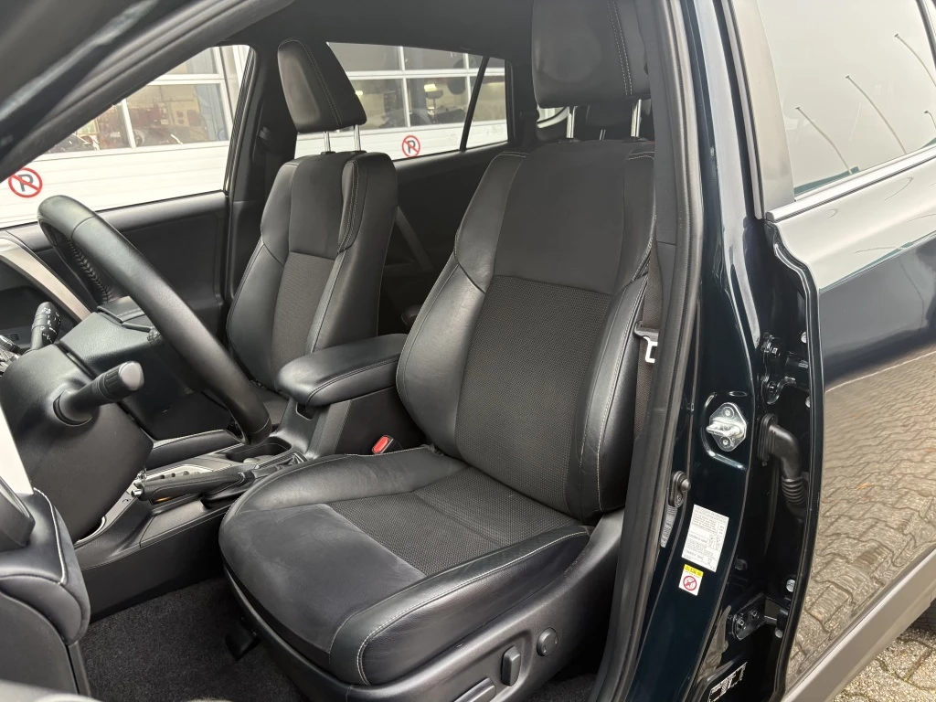 Hoofdafbeelding Toyota RAV4