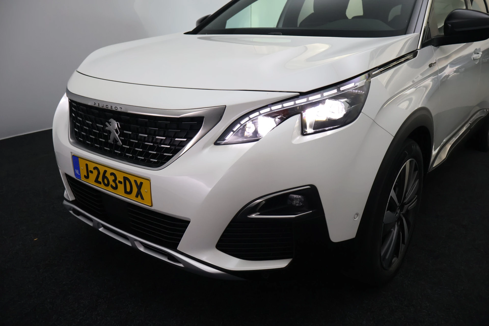 Hoofdafbeelding Peugeot 5008