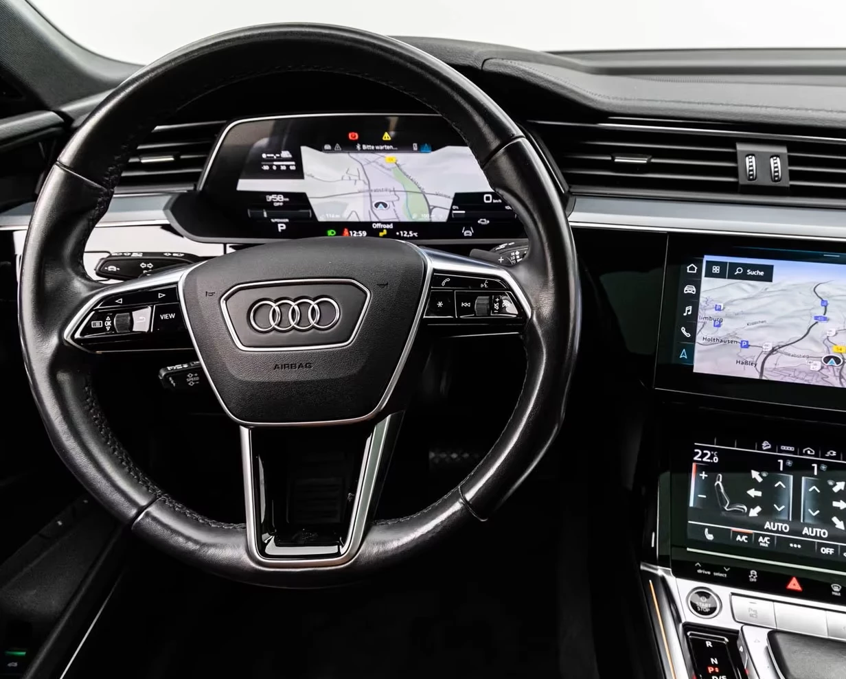 Hoofdafbeelding Audi e-tron