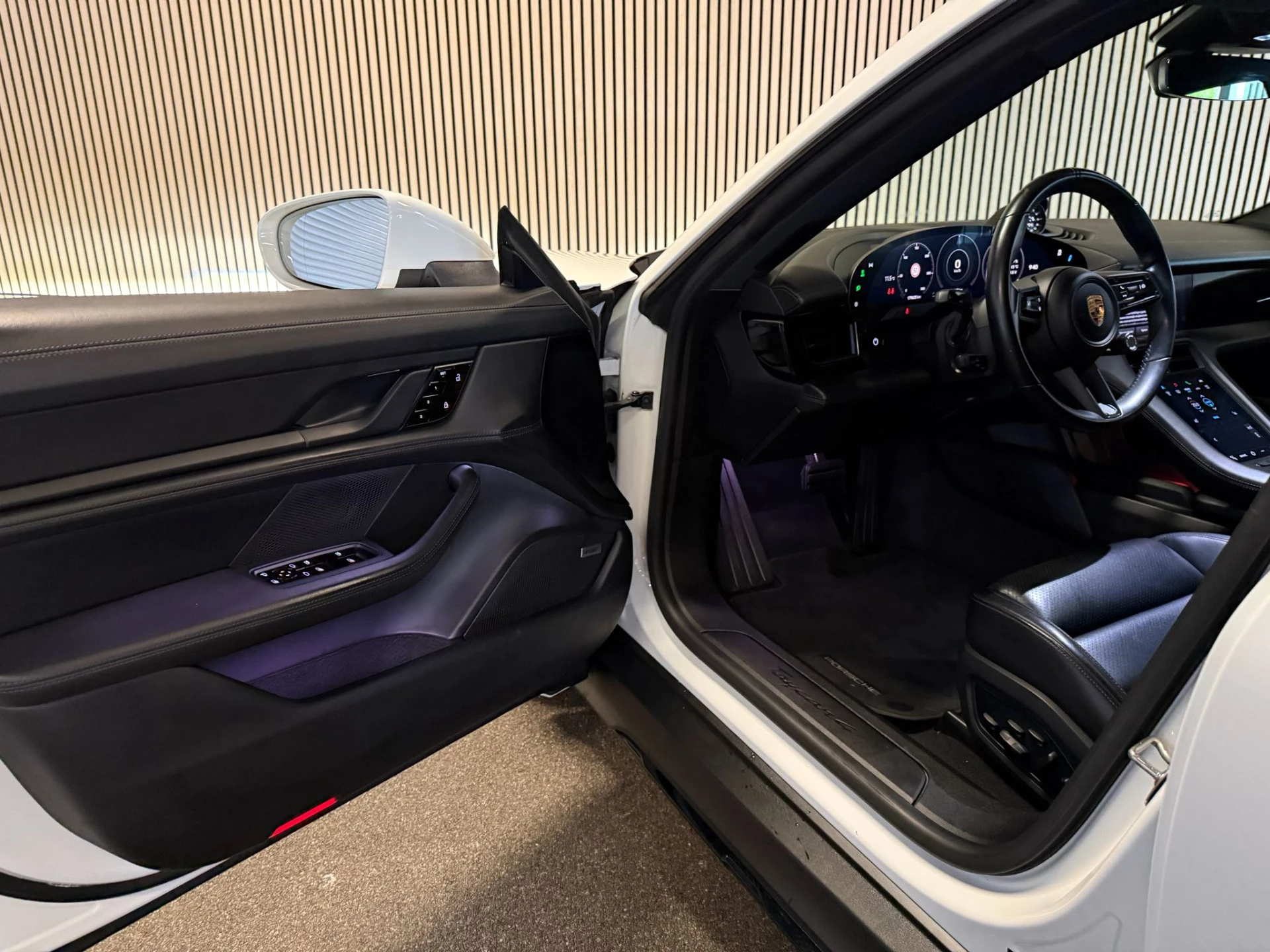 Hoofdafbeelding Porsche Taycan