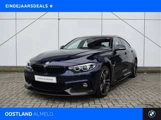 BMW 4 Serie Gran Coupé 440i xDrive High Executive M Sport Automaat / Sportstoelen / Achteruitrijcamera / M Adaptief onderstel / LED / Head-Up / Stoelverwarming / Harman Kardon