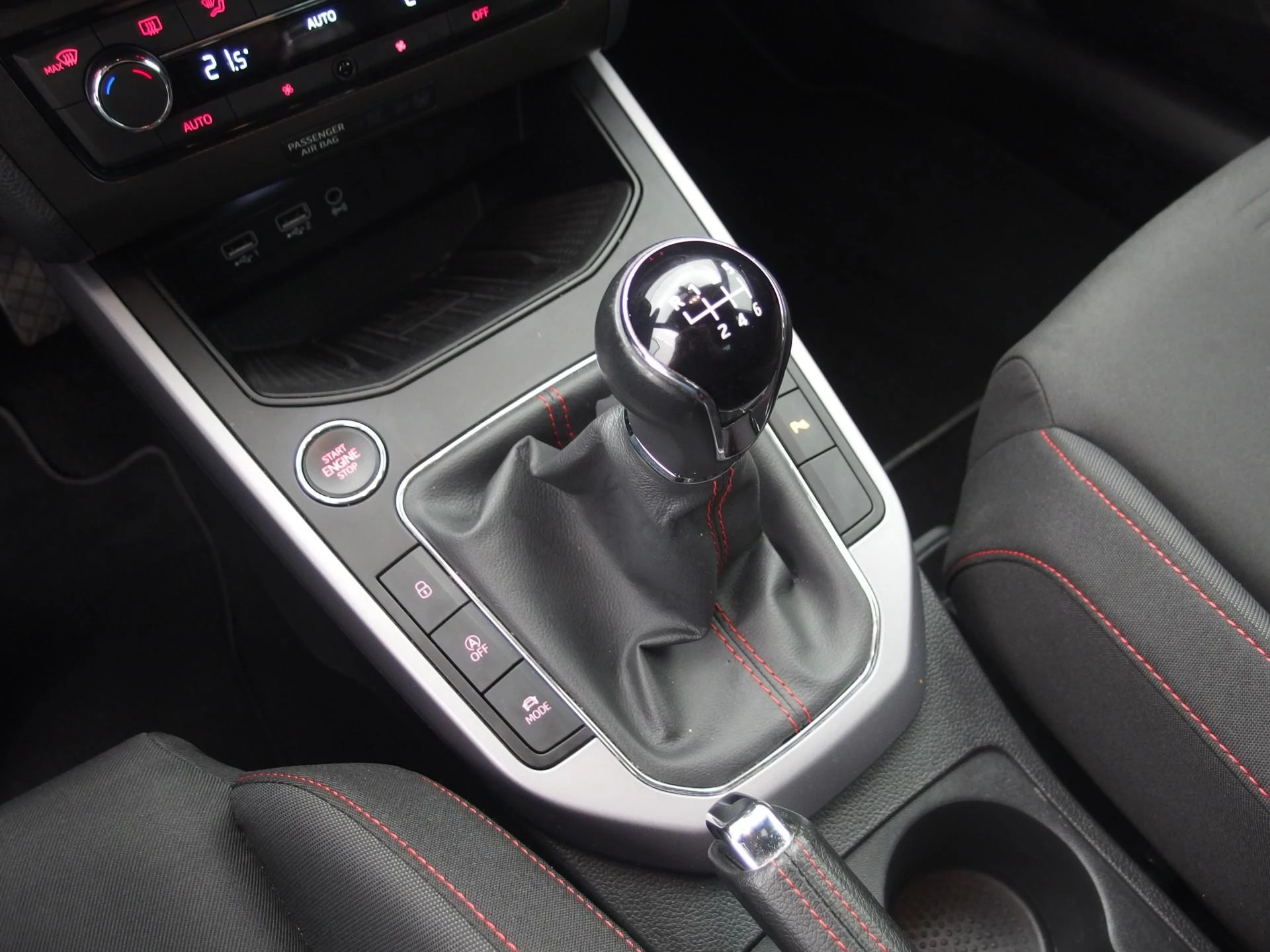 Hoofdafbeelding SEAT Arona