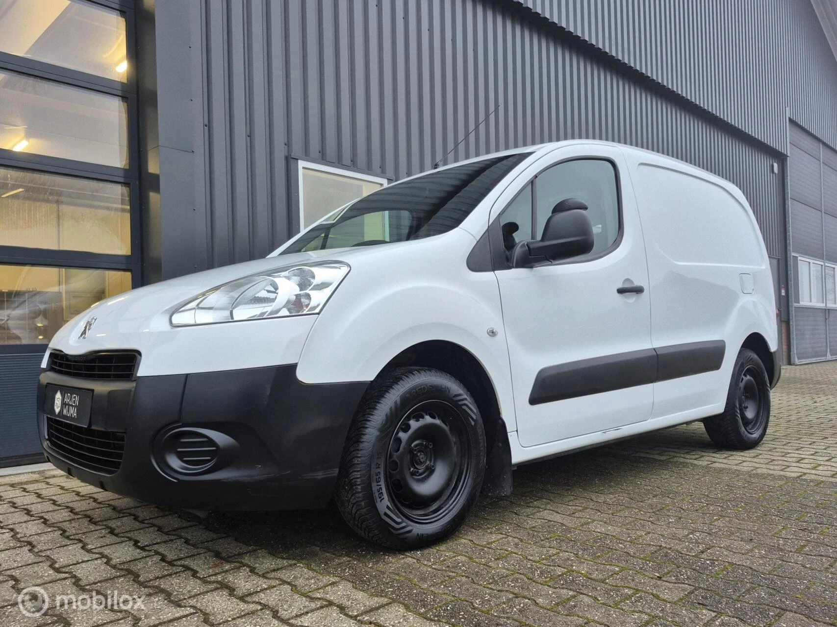 Hoofdafbeelding Peugeot Partner