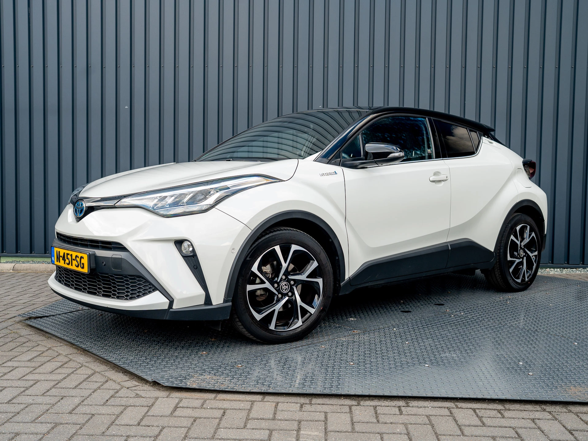 Hoofdafbeelding Toyota C-HR