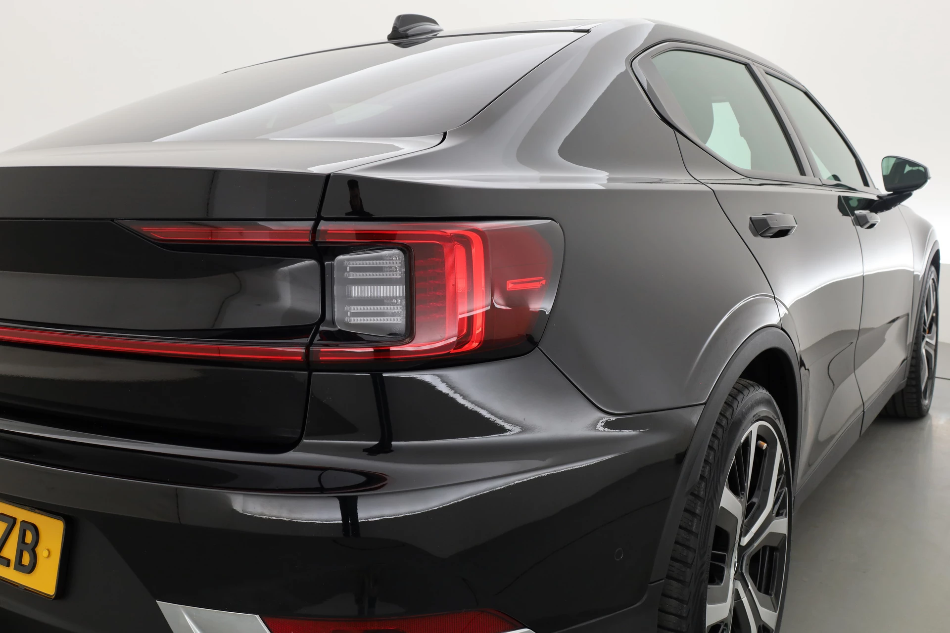 Hoofdafbeelding Polestar 2