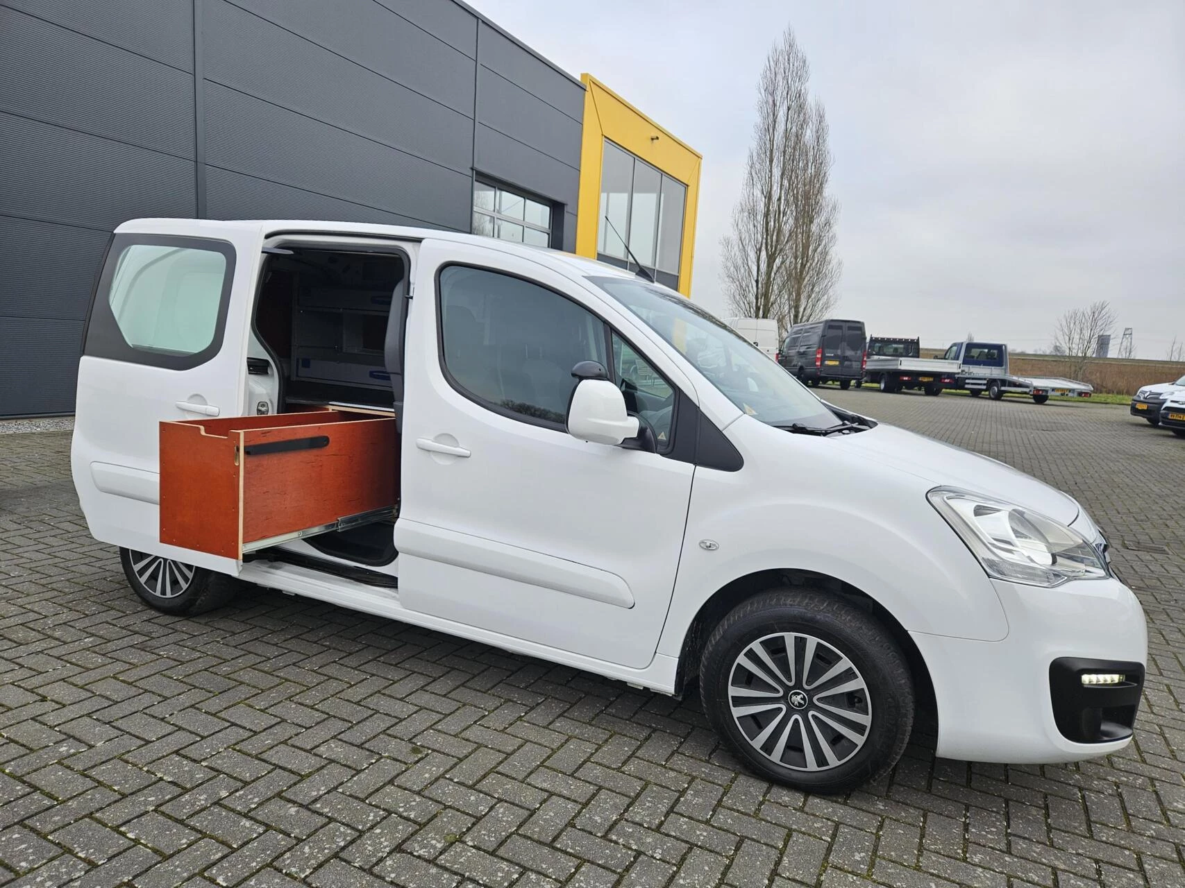 Hoofdafbeelding Peugeot Partner