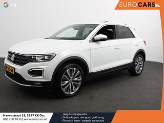 Volkswagen T-Roc 1.5 TSI Sport R-Design Automaat Navigatie Stoelverwarming Afneembare trekhaak Sfeerverlichting LED Lichtmetalen velgen Adaptieve cruise control Apple Carplay/ Andriod Auto Digitale cockpit