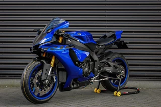 Hoofdafbeelding Yamaha Sport Yamaha Sport R1 200PK 2018 / NIEUWSTAAT / COMPLETE DOCUMENTATIE / DIRECT RIJDEN / AKRAPOVIC / 3DKM