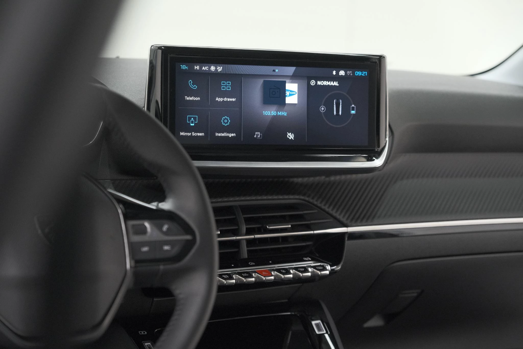 Hoofdafbeelding Peugeot e-208