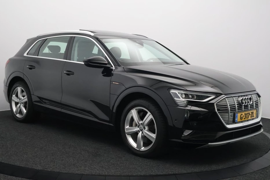 Hoofdafbeelding Audi e-tron
