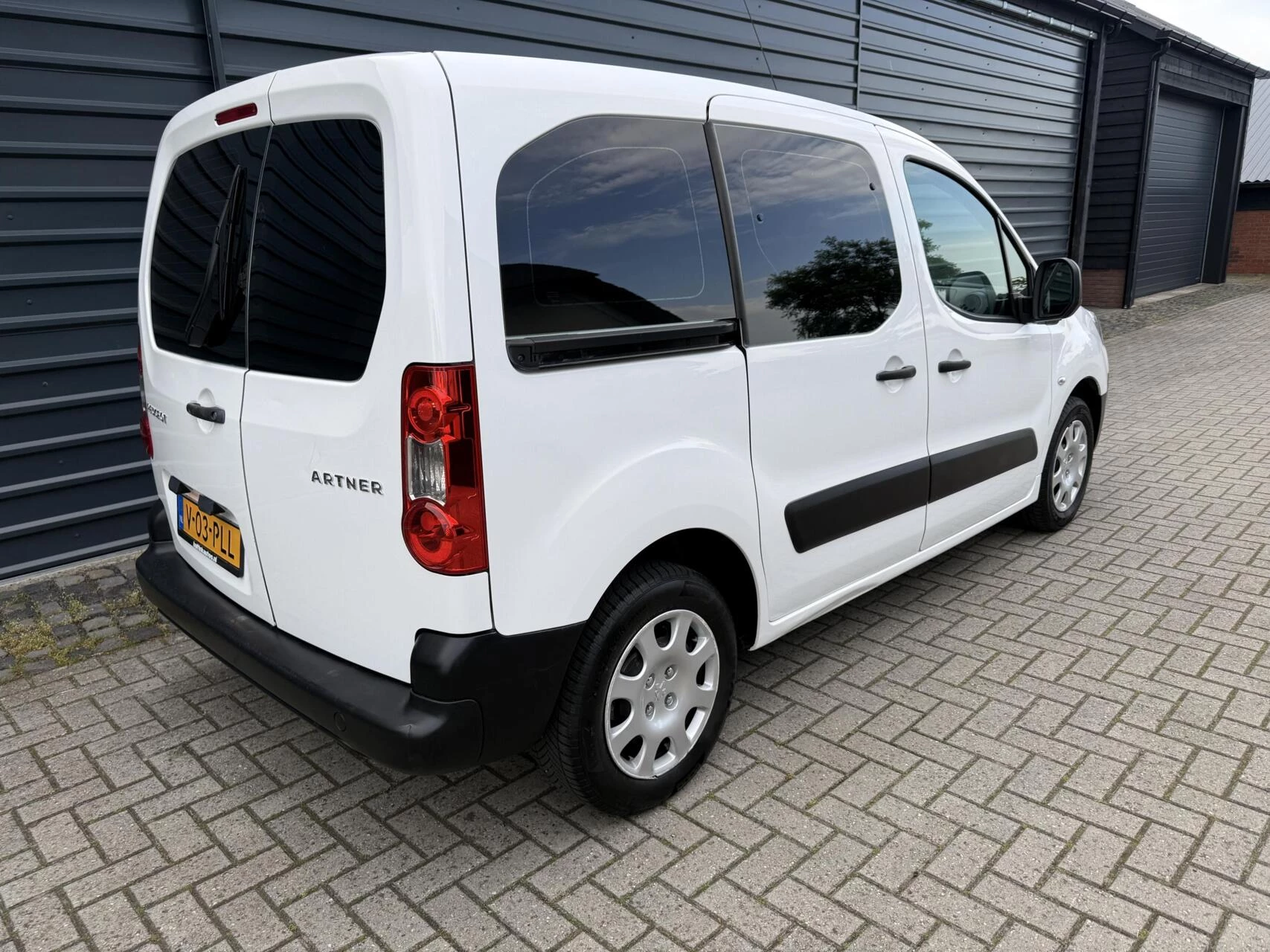 Hoofdafbeelding Peugeot Partner