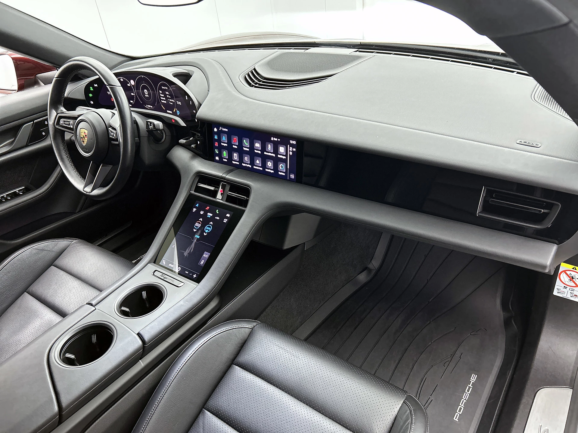 Hoofdafbeelding Porsche Taycan