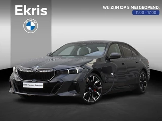 BMW 5-serie Sedan 530e | M Sportpakket Pro | Individual Lak | Panodak | Trekhaak | Head-Up | Bowers & Wilkins | Driving Assistant Plus | Parking Assistant Plus | Stoelventilatie | 21'' LMV