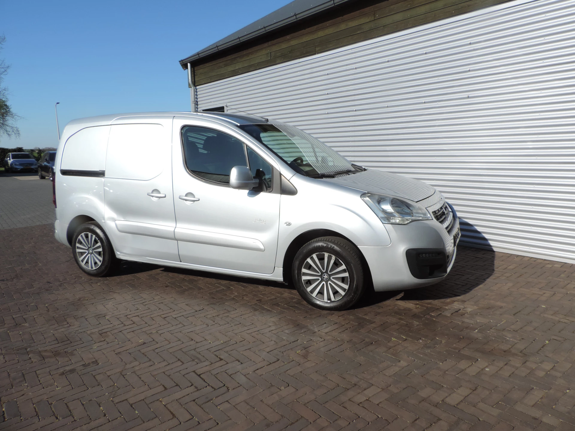 Hoofdafbeelding Peugeot Partner