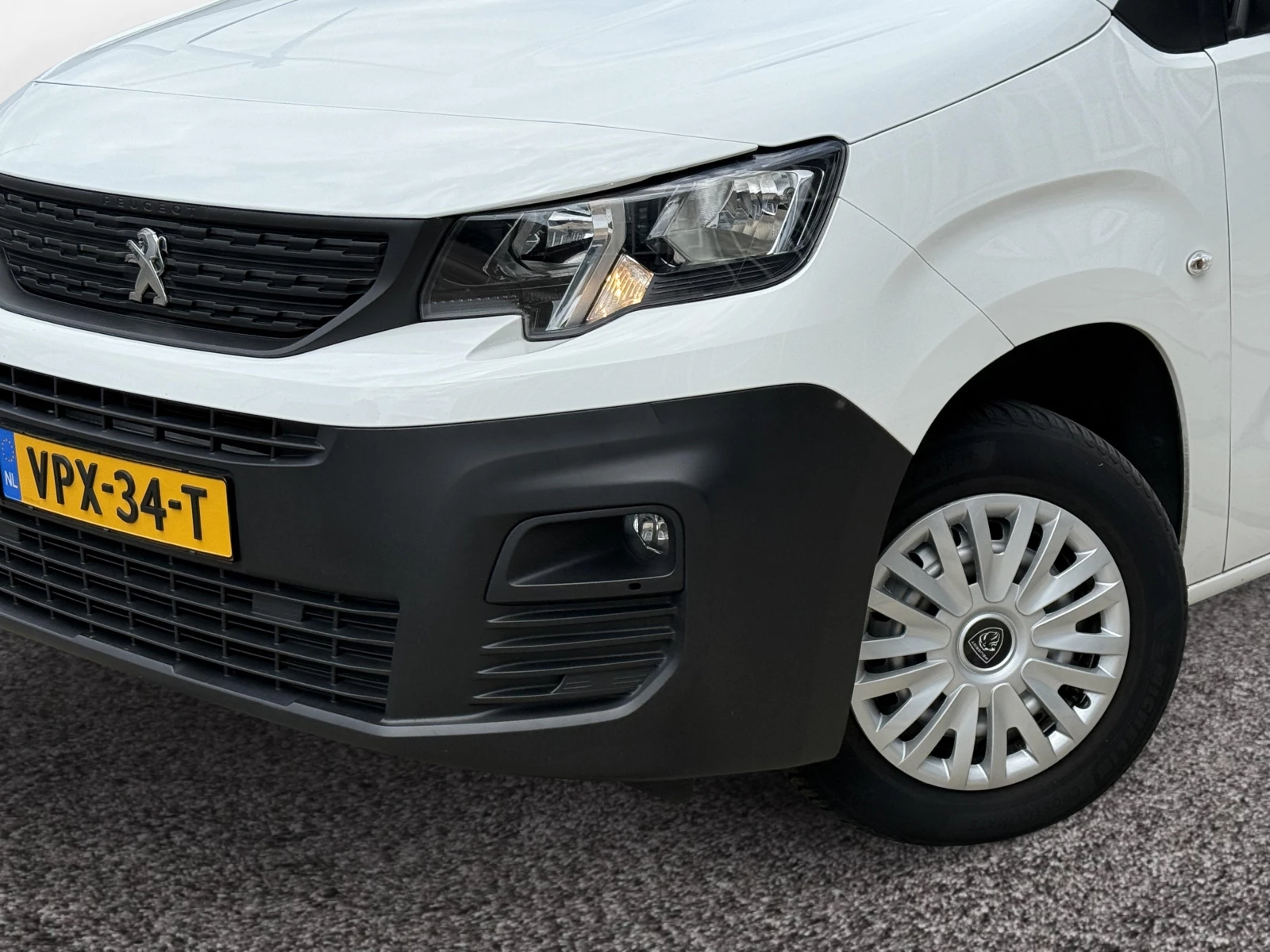 Hoofdafbeelding Peugeot Partner