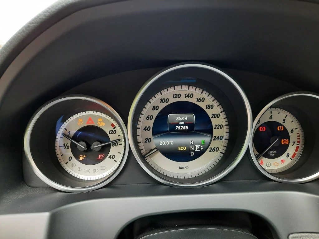 Hoofdafbeelding Mercedes-Benz 200