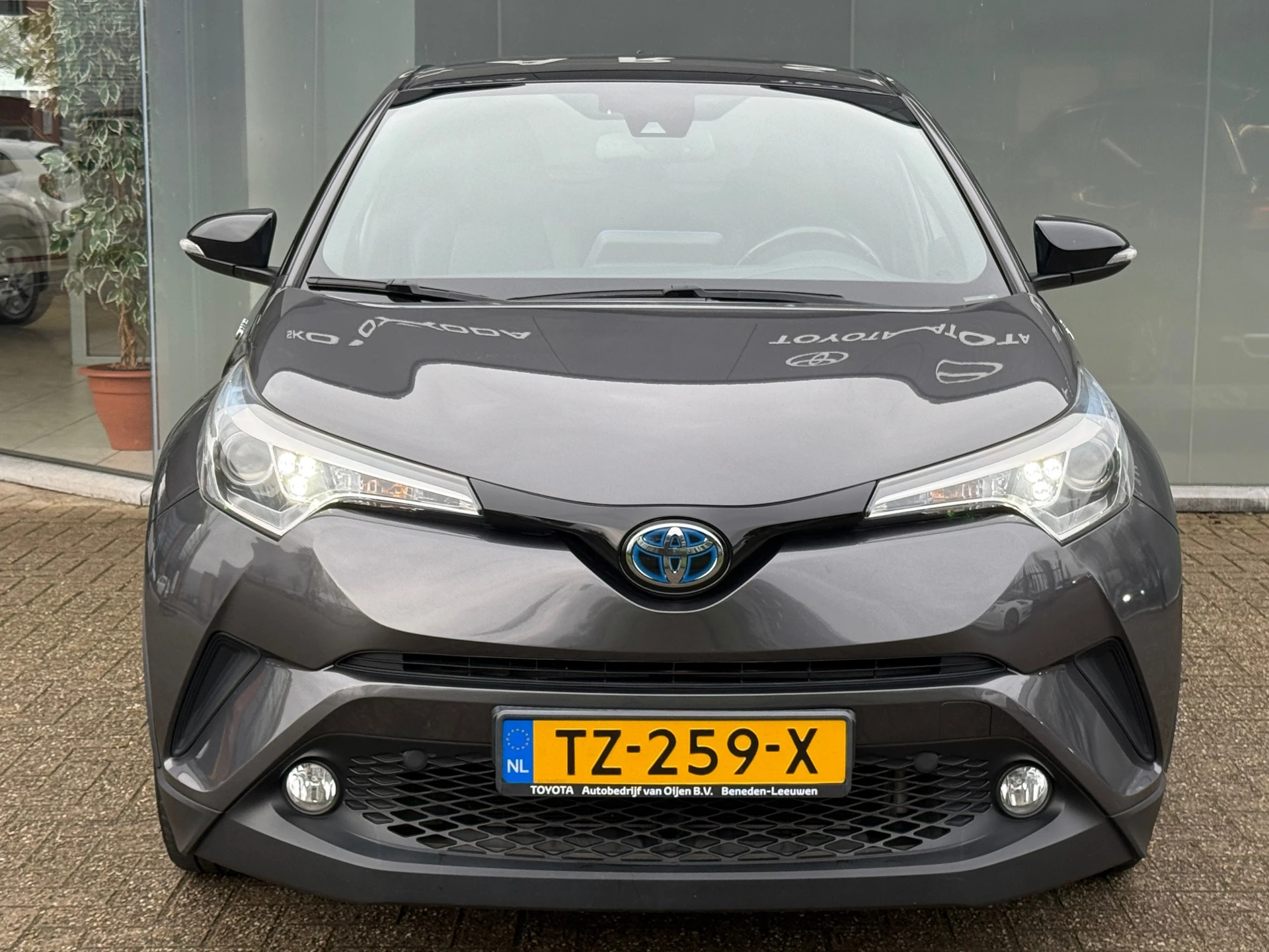 Hoofdafbeelding Toyota C-HR