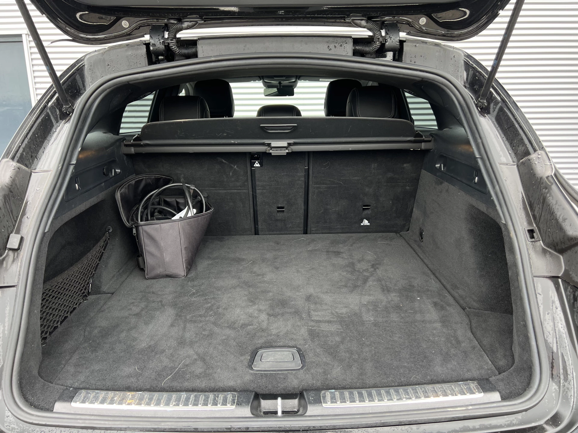 Hoofdafbeelding Mercedes-Benz EQC