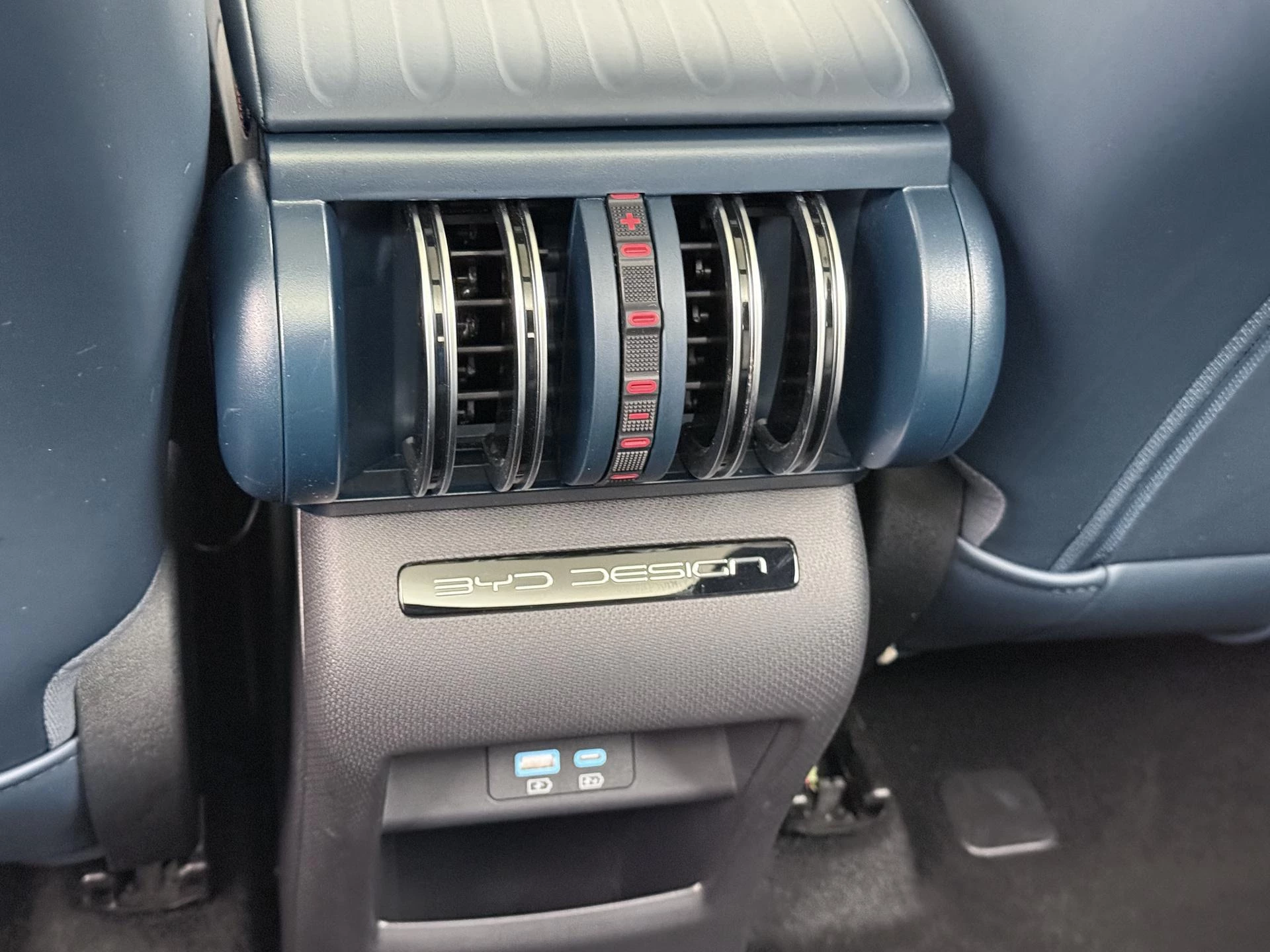 Hoofdafbeelding BYD ATTO 3