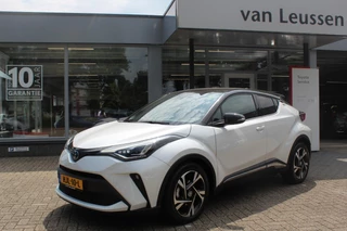 Toyota C-HR 1.8 HYBRID EXECUTIVE EL-STOEL DODEHOEK JBL STOELVERW. & STUURVERW. KEYLESS PARK.SENSOREN