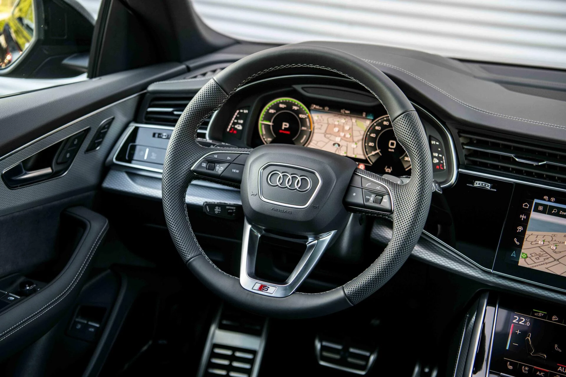 Hoofdafbeelding Audi Q8