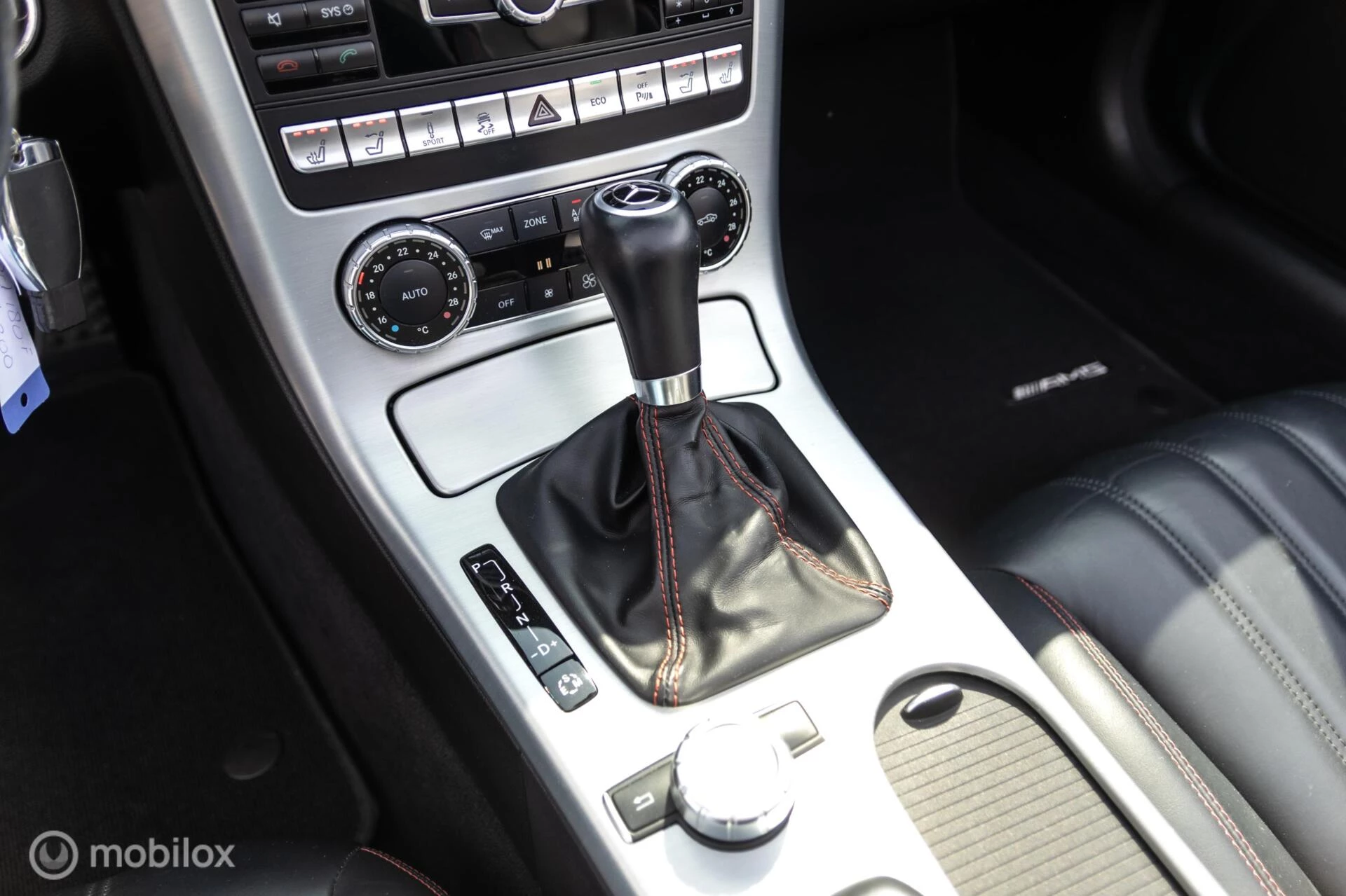 Hoofdafbeelding Mercedes-Benz SLK