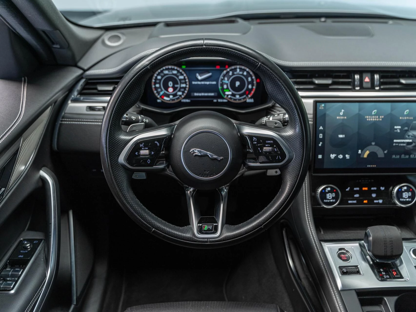 Hoofdafbeelding Jaguar F-PACE