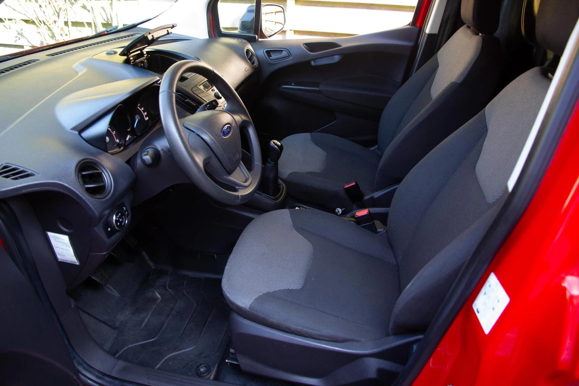 Hoofdafbeelding Ford Transit Courier